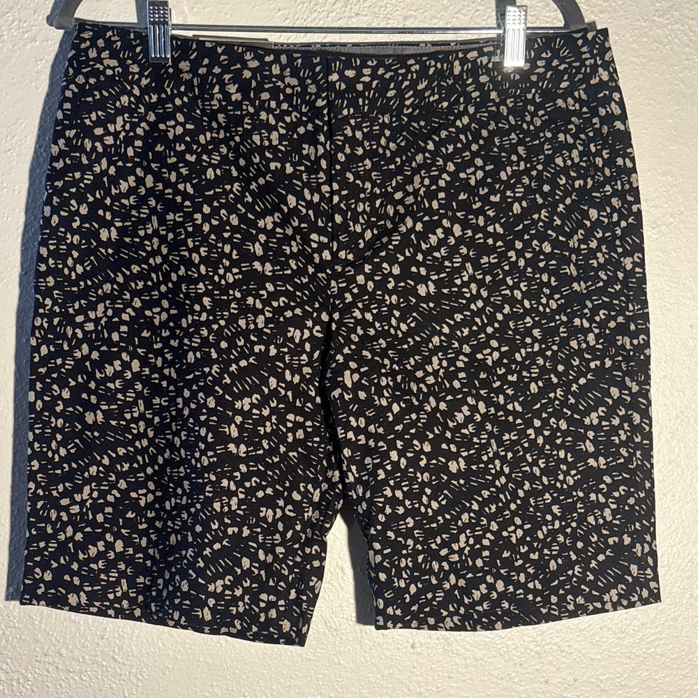 Banana Republic Hampton Fit Black Printed Shorts Size 10 NWT
